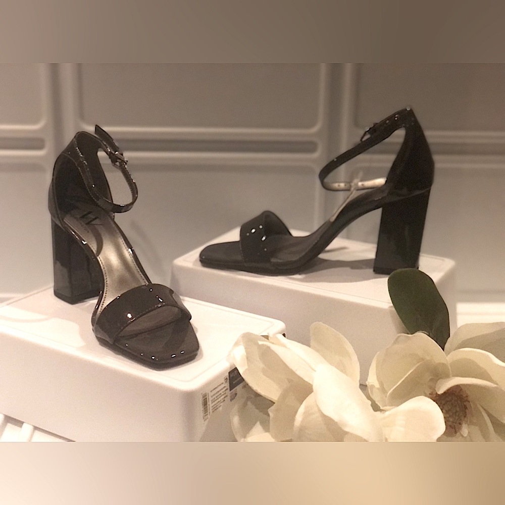 Brand New- Worthington -Gray- Open Toe -Block Heel-Sandal